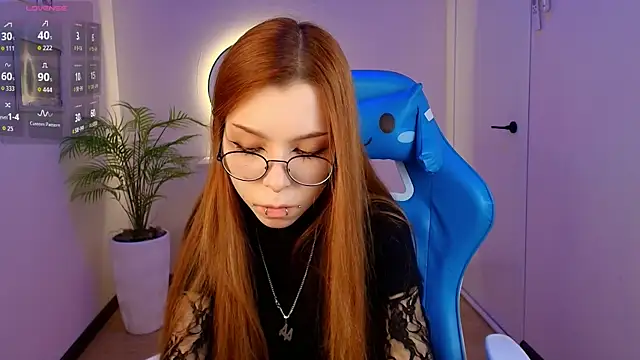 PinkAn8el online show from March 10, 2:48 am