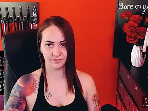  MissJaneWarren  online show from April 24, 12:30 pm