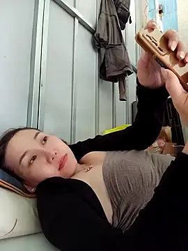 Ana-love2026 online show from April 18, 6:49 am