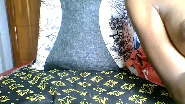 Littlegoddess19 online show from April 29, 2:59 am