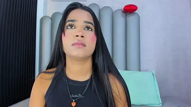 Shirleytaylor- online show from April 24, 12:30 pm