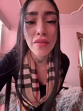 Bonny Eva online show from April 24, 6:11 pm