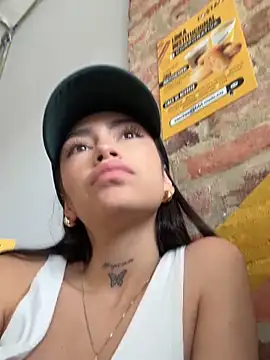 Bonny Eva online show from April 20, 7:39 pm