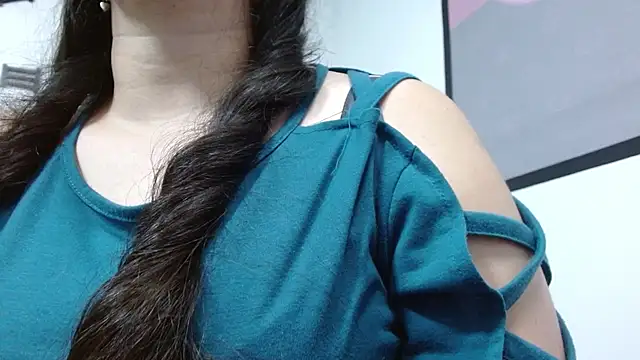 ElaMurray02 online show from February 16, 1:22 pm