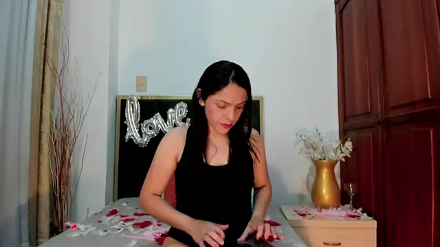 AnnaBroooks online show from February 15, 2:05 pm