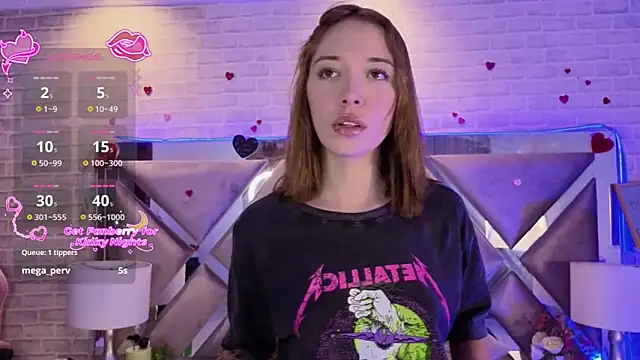 HarperrWest online show from April 29, 8:58 pm