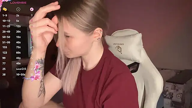 VibeVi online show from March 12, 2:09 pm