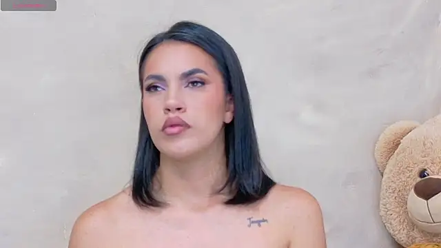 AndiVasquez online show from April 27, 10:56 am