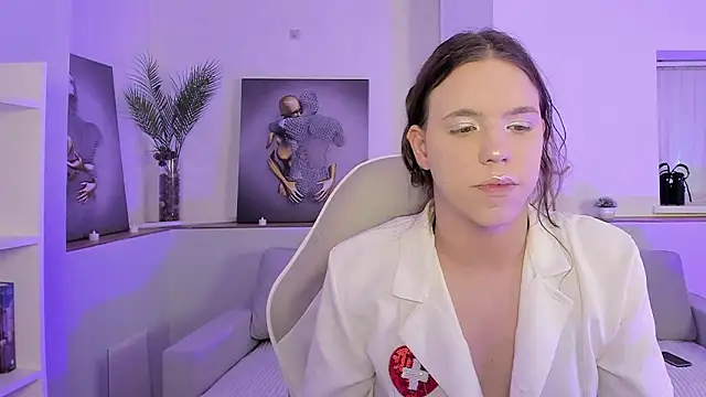 Madison dolly online show from February 20, 2:10 am