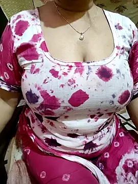 PARI51 online show from April 23, 8:33 pm