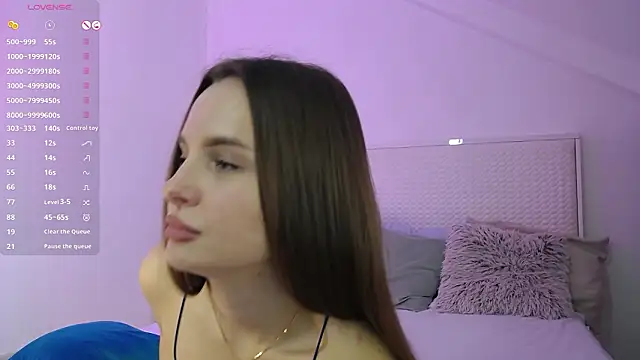 Vanessa Pearls online show from March 10, 7:45 am