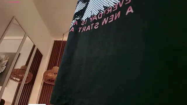 Alice-blaker online show from April 28, 3:43 am