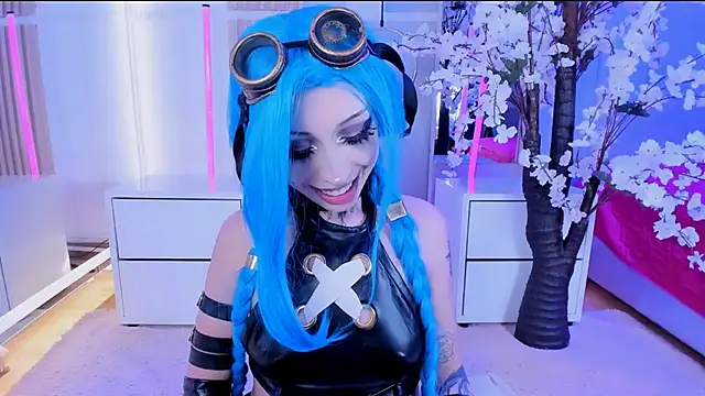 SalemBlackrose online show from April 26, 5:27 am