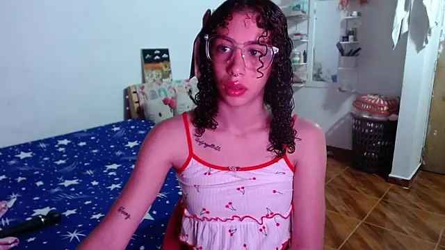  Shanell online show from April 27, 9:23 pm