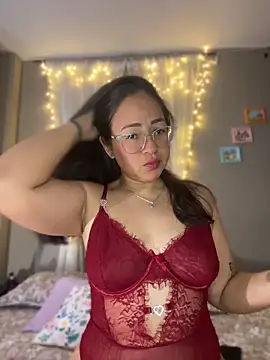 alisbloom online show from April 28, 6:12 pm