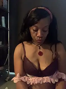 NatalieGainer goodies online show from May 5, 1:19 am