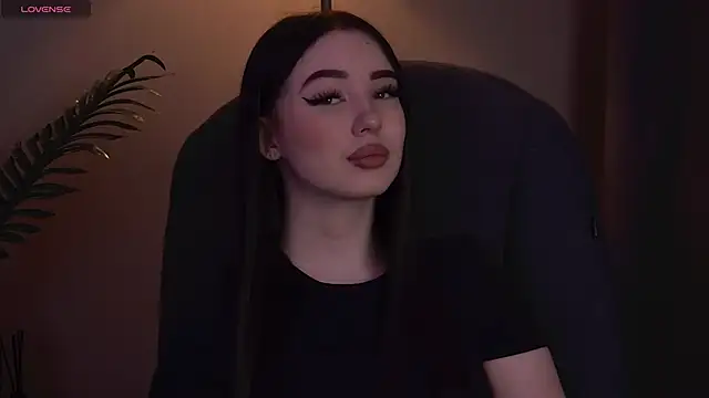 ArianaLim online show from April 23, 3:03 pm