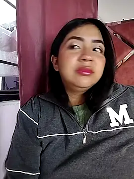 Noa Baker online show from April 28, 12:20 pm