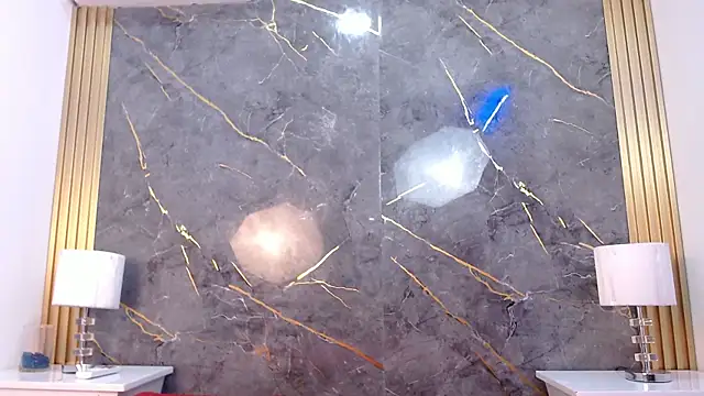 JORDAN MOOR online show from April 27, 12:02 pm