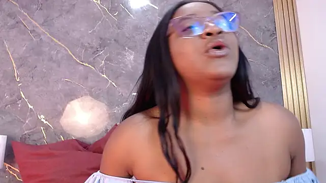 JORDAN MOOR online show from April 20, 11:46 am