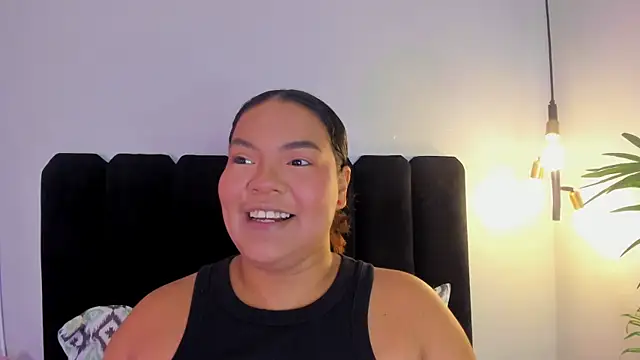 Amaranoir- online show from April 16, 3:40 am