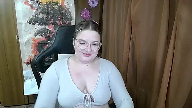 Teasing Dora online show from April 19, 6:10 pm