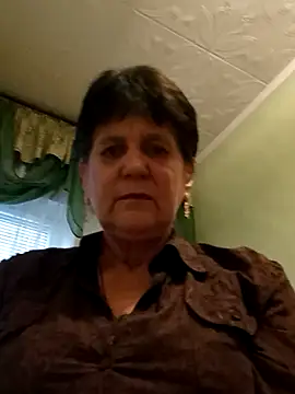 IrchykLove online show from April 25, 4:15 pm