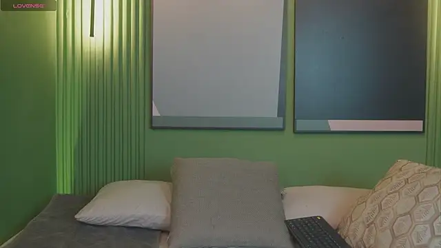 LiliCoxx online show from April 25, 1:36 pm