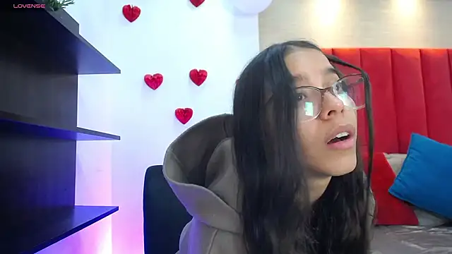 Luna Millers online show from March 1, 4:12 am