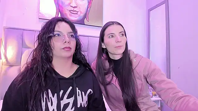 Valkiria-and-Dione online show from April 28, 12:53 pm