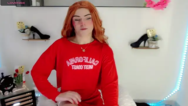 NathalialLooes online show from April 23, 5:15 am