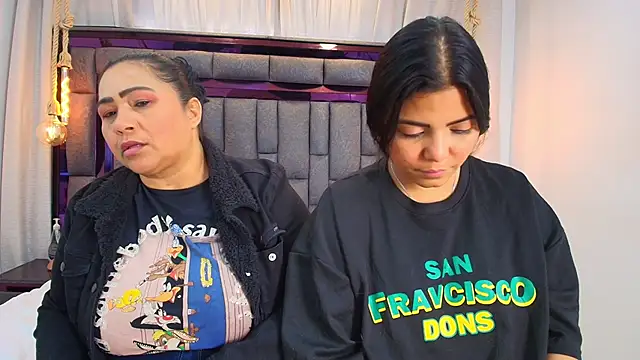 Karina Mendoza online show from April 22, 12:02 pm