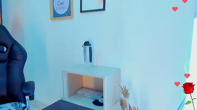 eliza pink24 online show from February 17, 9:36 pm