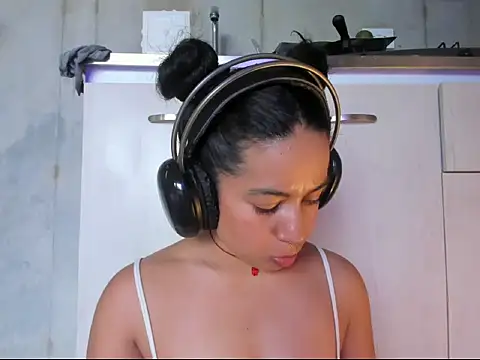 chiarafustox online show from July 31, 5:58 pm
