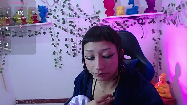mia bloom2 online show from May 15, 4:49 am
