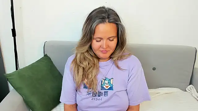LilyBel online show from June 9, 1:38 am