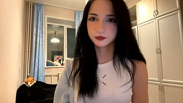 UrBabeLuna online show from February 1, 3:22 pm