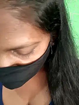 Parul-009 online show from April 22, 9:28 am