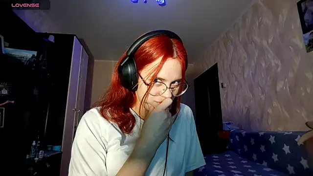 CalandraRolon online show from February 11, 6:09 pm