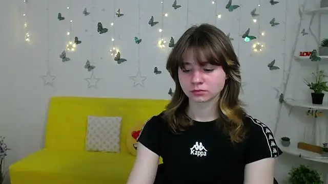 AnnaWest  online show from March 10, 6:28 am