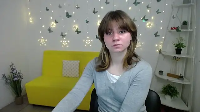 AnnaWest  online show from March 12, 6:27 am