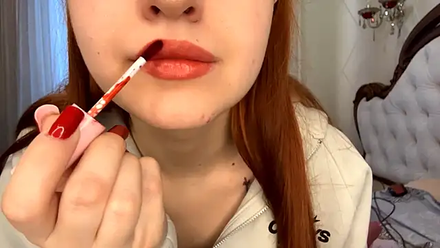 KatheyMichelfelder online show from February 25, 6:23 am