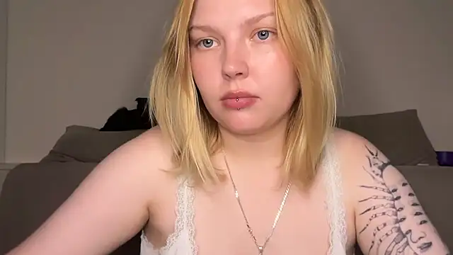 Ophelia Ritz online show from July 28, 8:52 pm