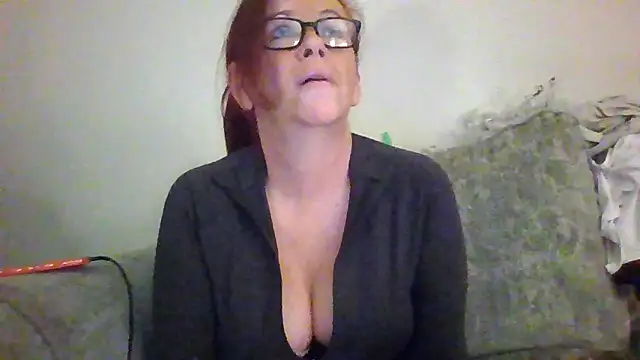 Forbidden-Irish-x online show from February 25, 7:45 pm