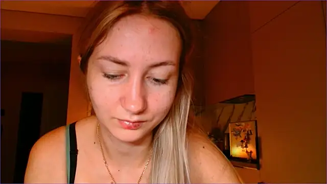 BluueSilk online show from December 15, 6:07 am