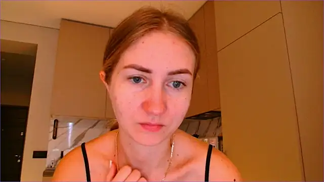 BluueSilk online show from November 24, 8:16 am