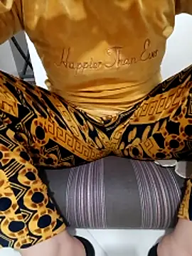 Mrjana89six online show from April 25, 4:15 pm