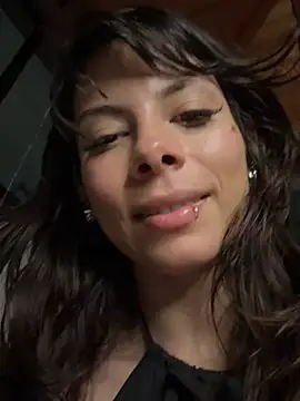 Isalove99 online show from April 27, 1:46 am