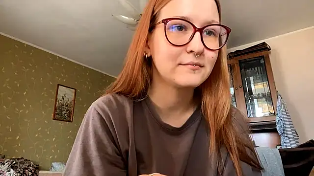 LaureenVielma online show from April 11, 7:45 am