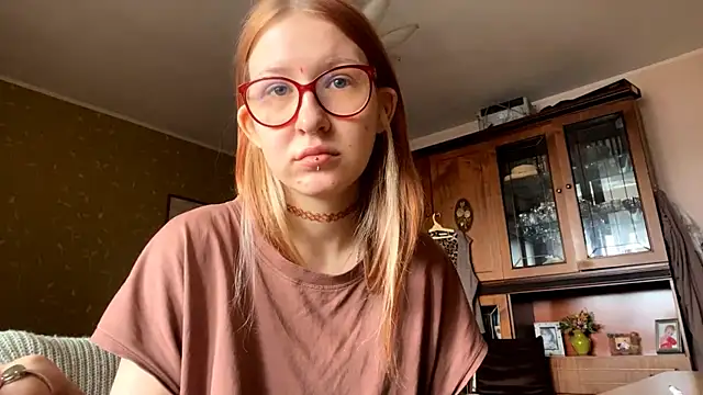 LaureenVielma online show from March 11, 7:23 am